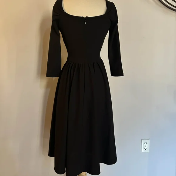 Vixen Micheline Pitt Black Long Sleeve Dress with Belt - Picture 5 of 9
